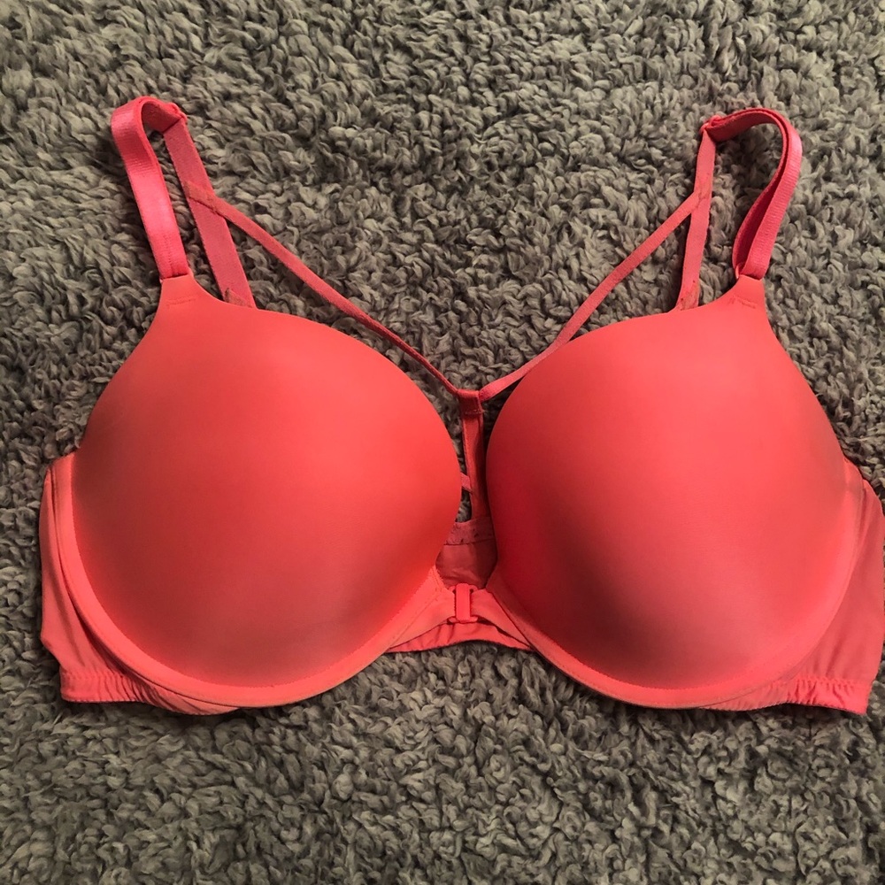 38D Victoria’s Secret Push Up Bra